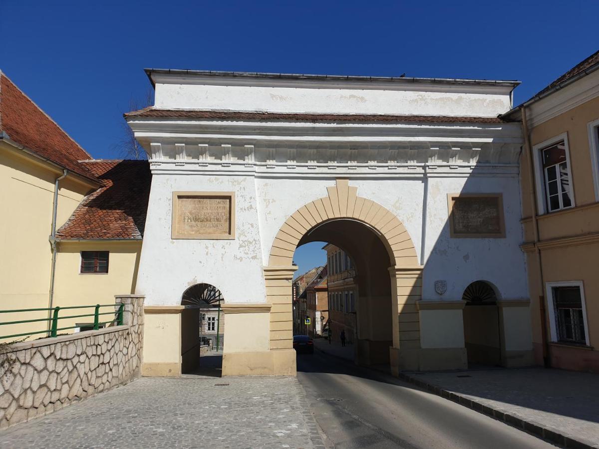 Old City Lux Brassó Kültér fotó
